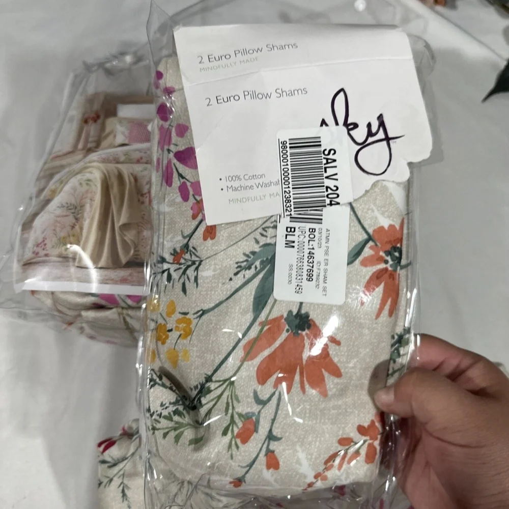 NIB $455 Sky [ 5 Piece Set ] Sky Autumn Posies Duvet Cover Set + Shams‎